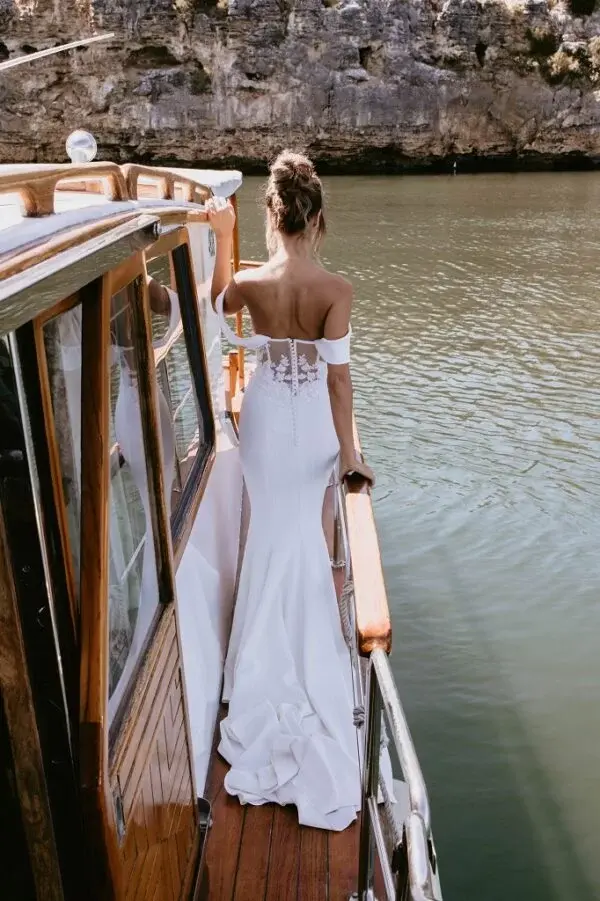 CIZZY_BOATSHOOT-442-600x901.webp