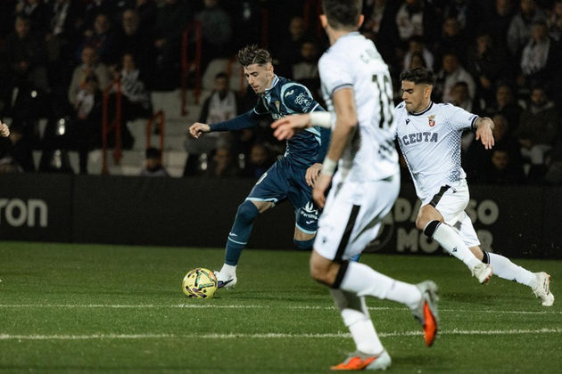 3-2. Demasiados regalos en defensa, condenan al Córdoba en el Alfonso Murube