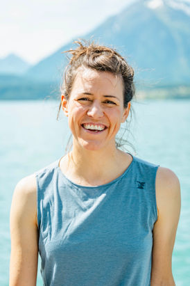 Portraitbilder von Ariane Lüthi, frühere Mountainbike-WM-Medaillengewinnerin, am Thunersee