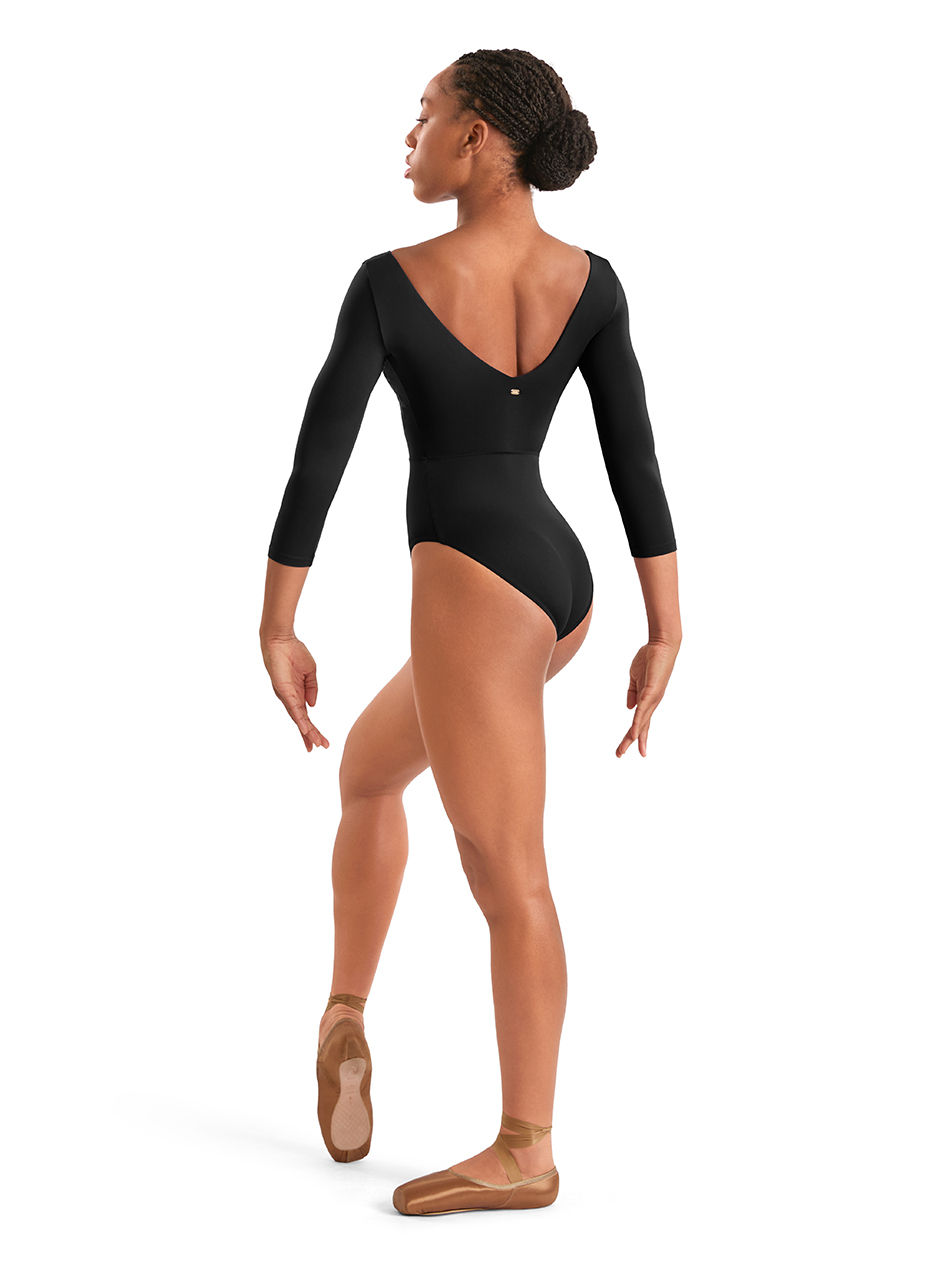 Thumbnail: V Neckline Embroidered Leo 3/4