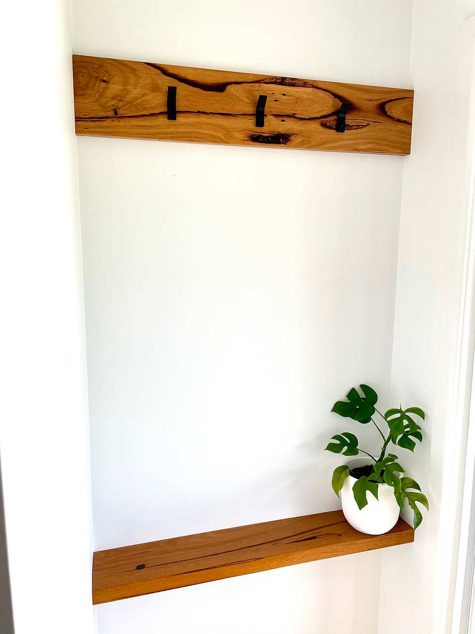 Thumbnail: Floating Shelves