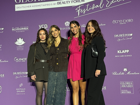 Preisverleihung Kosmetikpreis mit Cathy Hummels