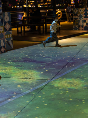 聖誕節‧圖輯｜商場陸續有燈飾布置　有製作公司指較多客戶用投影「慳成本」 - TVB