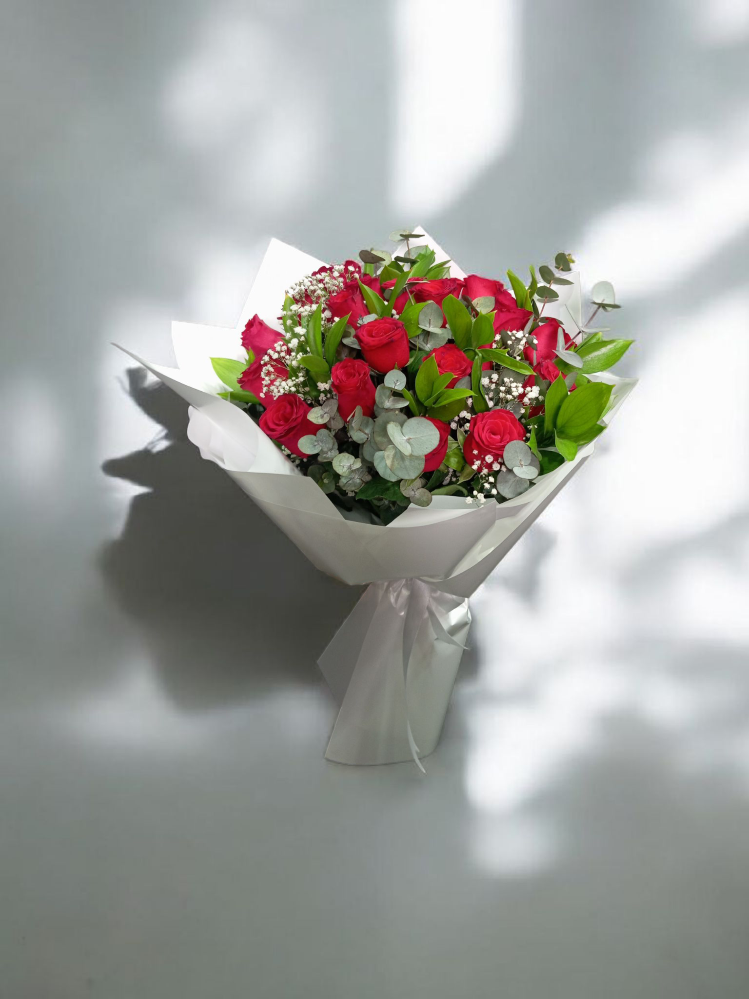 Aşkın Zarif Dokunuşu  21 Kırmızı Gül Buketi