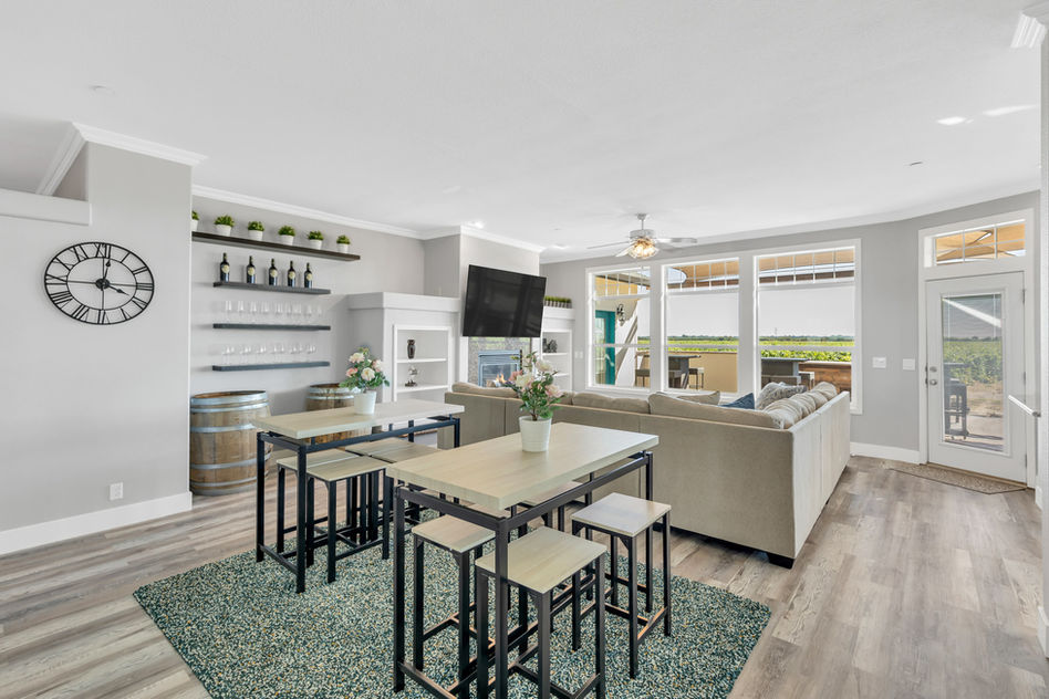 Entertain, Relax & Play at Tiffany's Vineyard