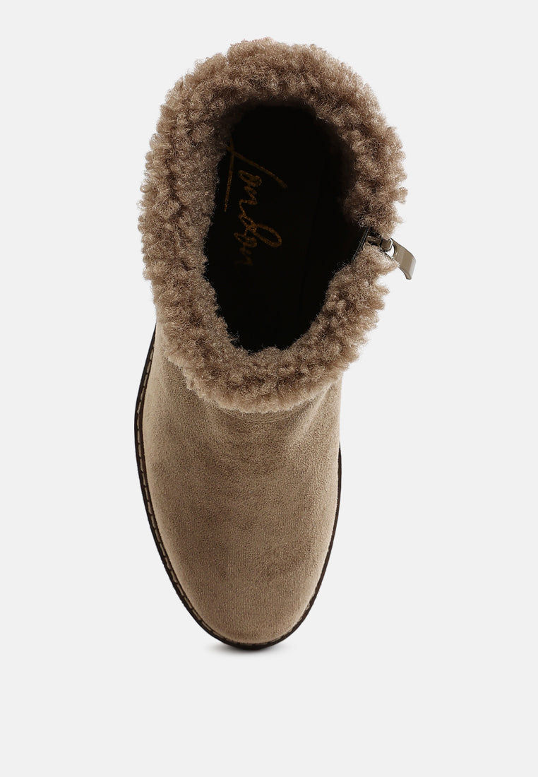 Thumbnail: Big horn Faux Fur Harness Boots