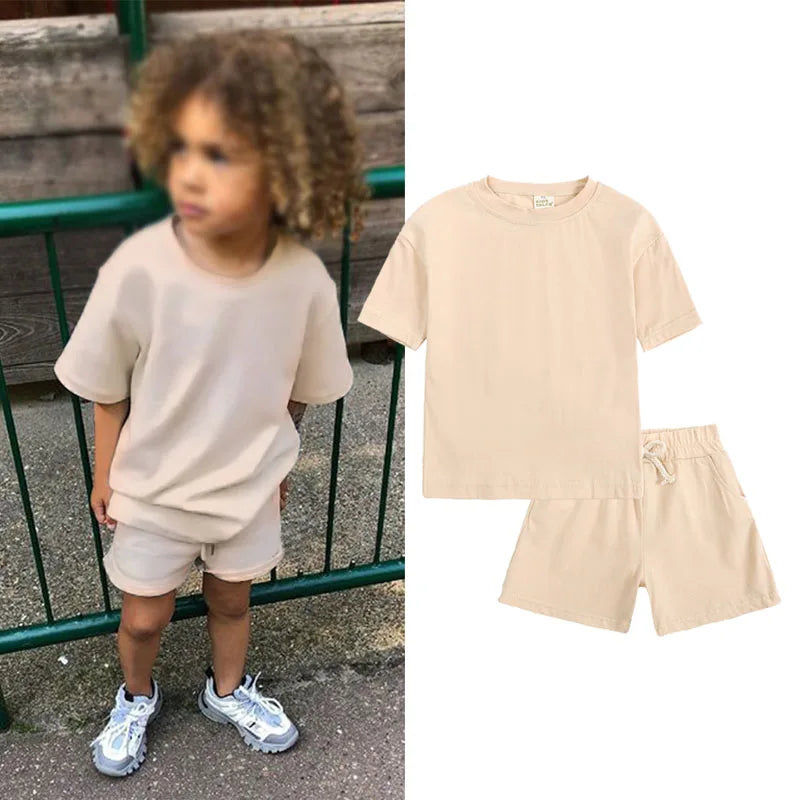 Thumbnail: 2-piece T-shirt and shorts tracksuit set