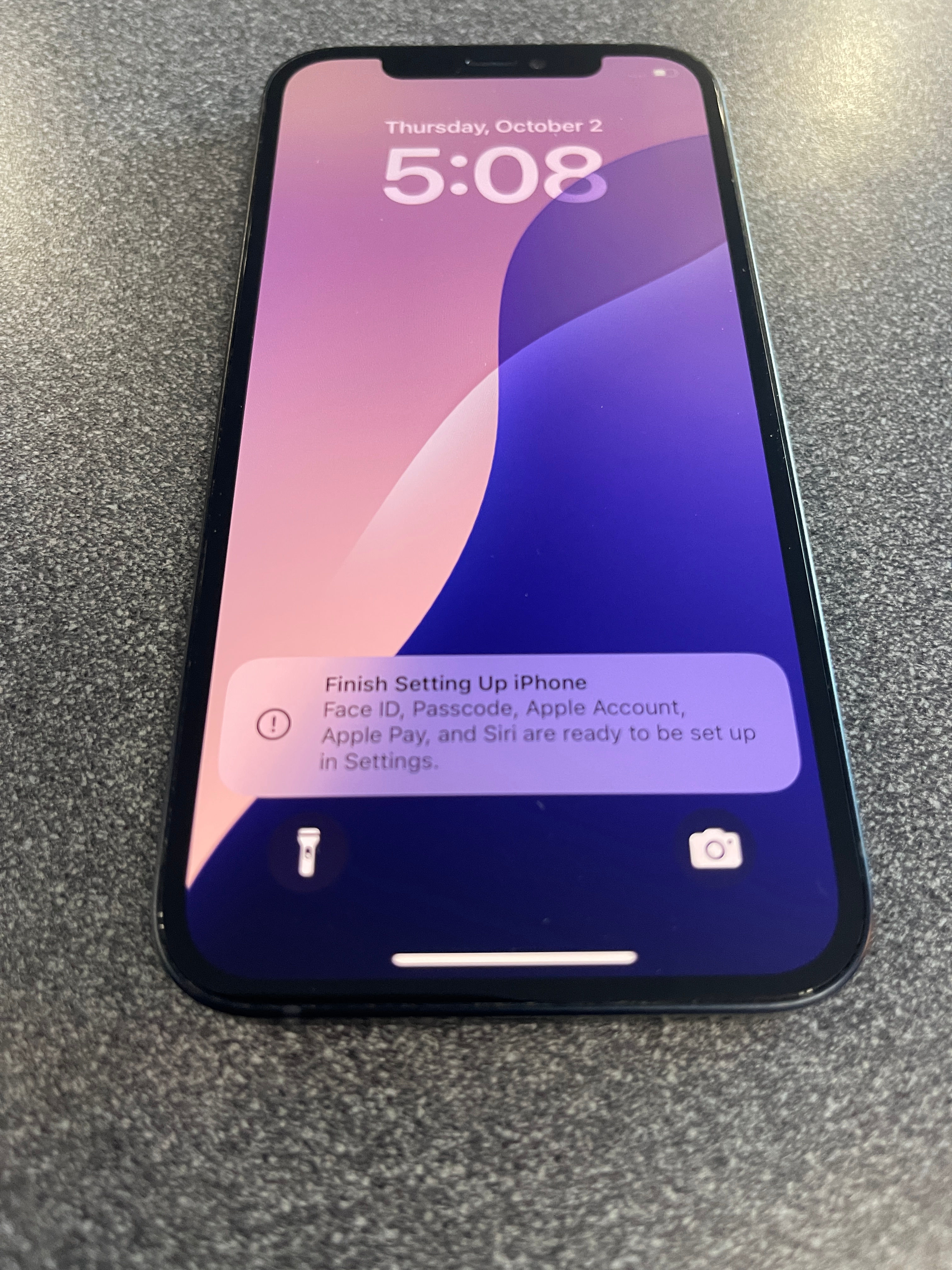 iPhone 12, stockage 128Go, propre et déverrouillé , batterie 88%