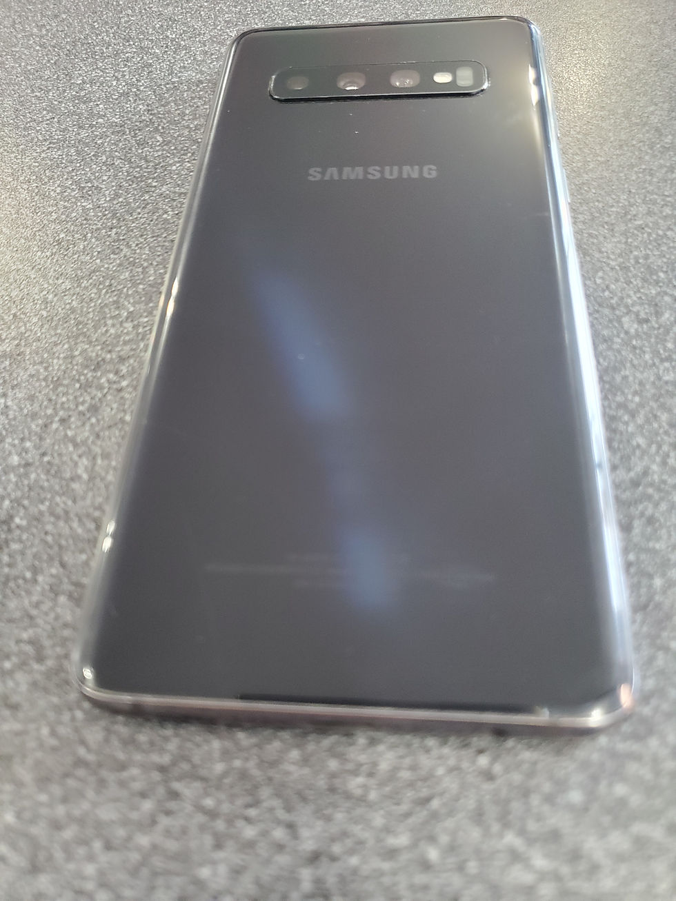 Thumbnail: Téléphone Samsung Galaxy S10, Stockage 128Go/8Go, propre et déverrouiller