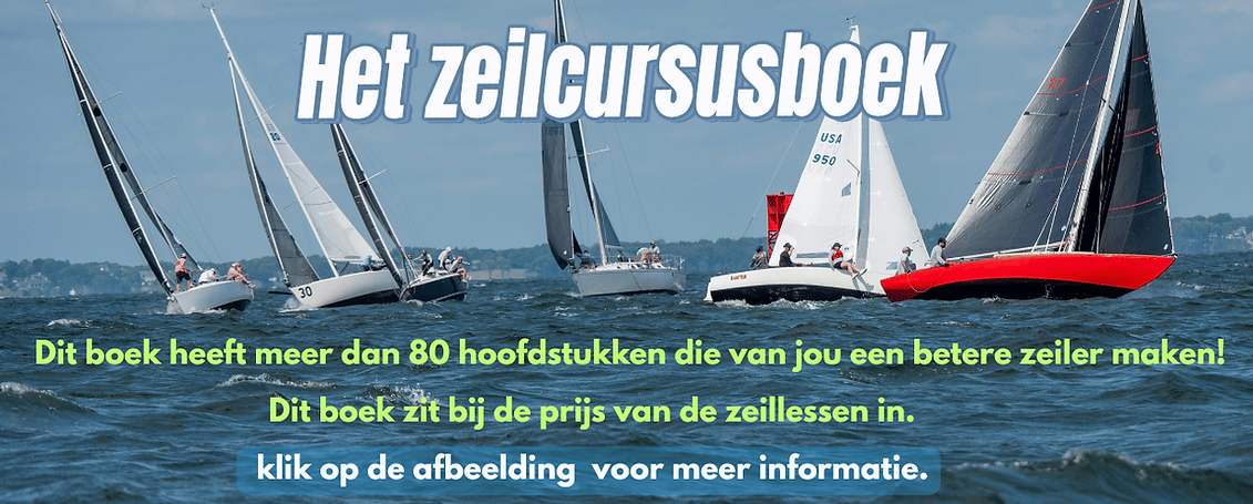 # “Deze zeilschool voor volwassenen maakt gebruik van een zelfgeschreven zeilcursusboek”

Tijdens de zeilcursus krijgen deelnemers het zeilcursusboek “Stapsgewijs leren zeilen” mee. Een goed geschreven zeilcursusboek maakt het leerproces aanzienlijk eenvoudiger. Je kunt de lesstof na de zeilles meerdere keren herzien, waardoor je veel beter voorbereid bent op de volgende sessie. Dit stelt je in staat om met hetzelfde aantal lessen een veel hoger niveau te bereiken. Bovendien kun je het boek na de zeilcursus opnieuw raadplegen wanneer je denkt: “Hoe zat dat ook alweer?”

Het zeilcursusboek omvat meer dan 80 hoofdstukken die je helpen om een betere zeiler te worden, en alle lesstof van CWO 1, CWO 2 en CWO 3 wordt stapsgewijs en uitgebreid behandeld.