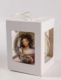 Díszdobozos karácsonyi gömbök a QX-től