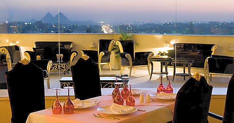 Takterrasse hotellet i Kairo.png