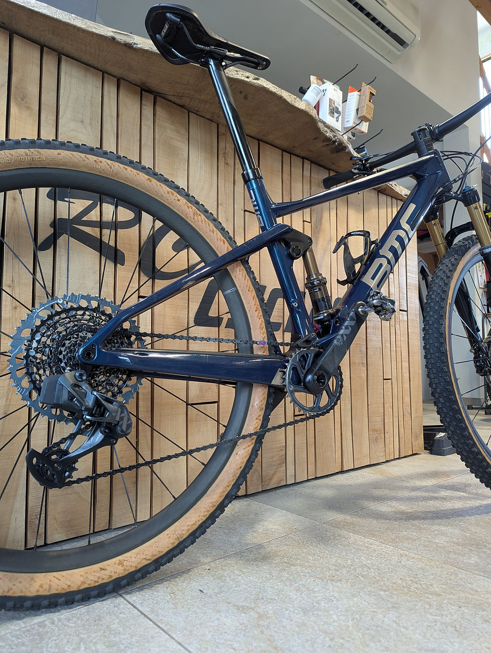 Miniature : BMC FOURSTROKE 01 AXS M