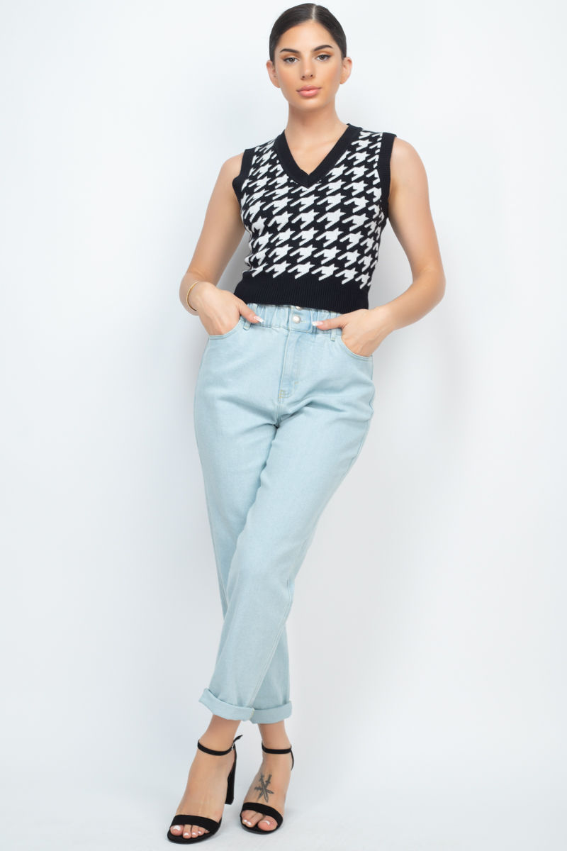 Thumbnail: Double Button High-waisted Jeans