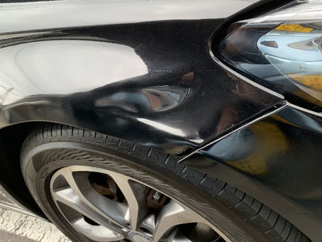 w205のフェンダー凹みとクラブハウスと。