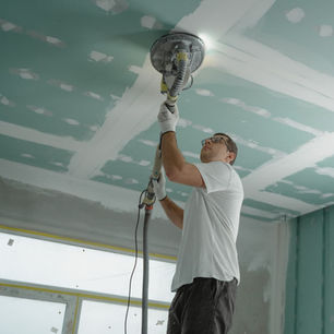 Como Pintar um Teto: Dicas e Truques para um Acabamento Impecável