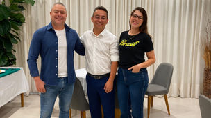Empresários Renato e Naiara Roque recebem Eduardo Torres para debate sobre o futuro do Distrito Federal
