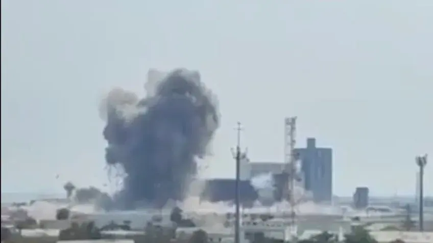 Na imagem, míssil iraniano atingindo base dos EUA no Bahrein...