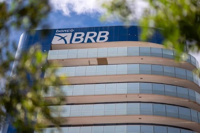 Mais uma vez no BRB: operação prende grupo suspeito de aplicar descontos irregulares em contas de aposentados