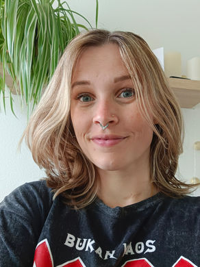 Emma deelt haar persoonlijke verhaal over leven met epilepsie en de impact van de maatschappelijke norm. Waarom vallen zoveel mensen buiten de norm, en wat moet er veranderen?