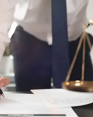 is-hukuku-avukati.webp