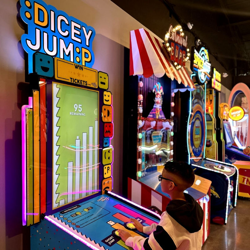 Dicey Jump Arcade Game at Humdingers