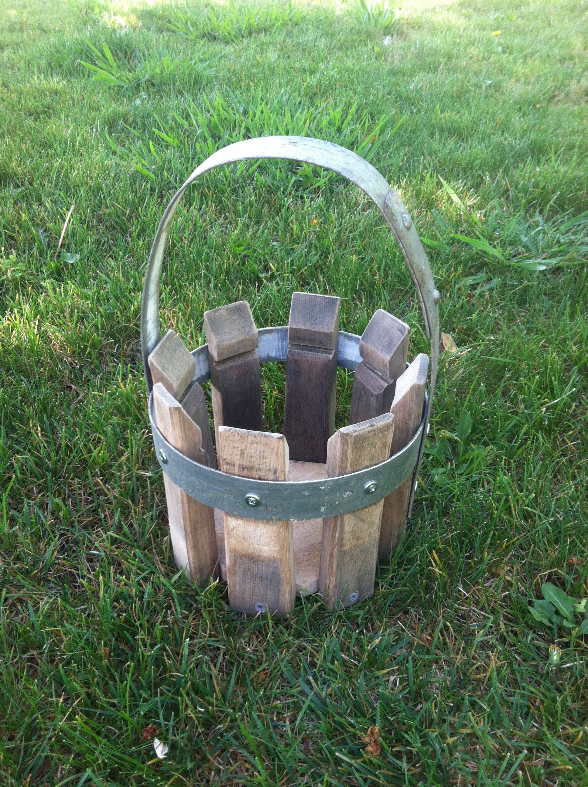 Cyclinder Basket with Metal Handle