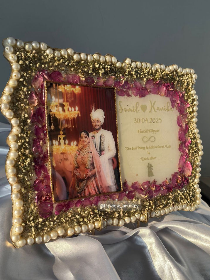 Resin varmala preservation frame