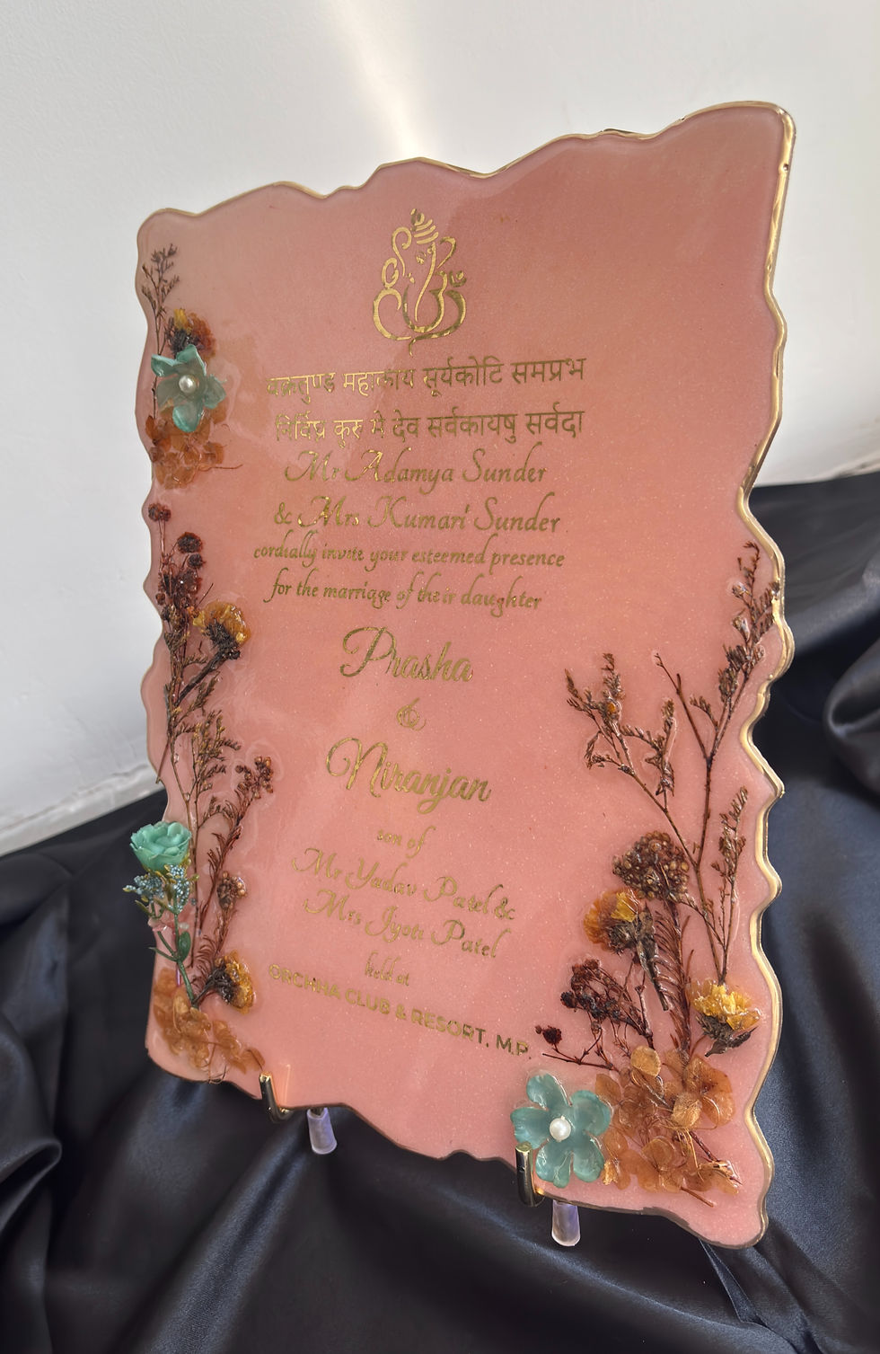 Thumbnail: Personalised portrait wedding invite with gold metal stand