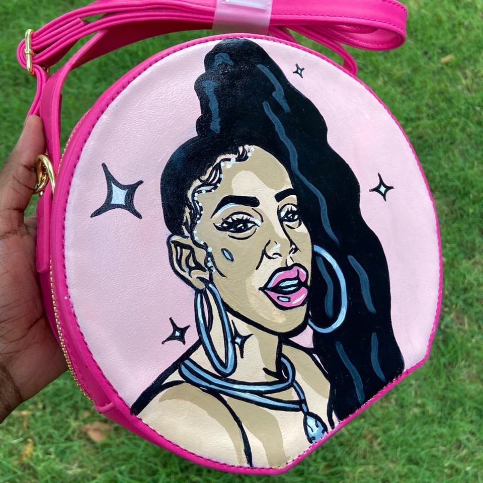Photo of a painting by Bithia Dantoumda on a purse