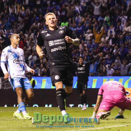 CRUZ AZUL SEMBRÓ MIEDO EN EL CUAUHTÉMOC Y VENCIÓ 3-0 AL PUEBLA