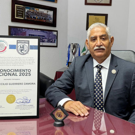 DIRECTOR DE INGENIERÍA BUAP RECIBE RECONOCIMIENTO NACIONAL