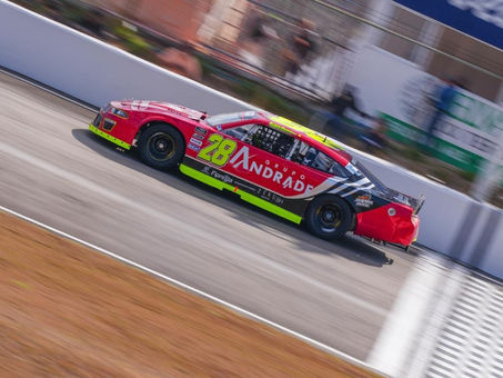 ALESSANDROS RACING CON MALETAS LISTAS PARA CONQUISTAR TULUM