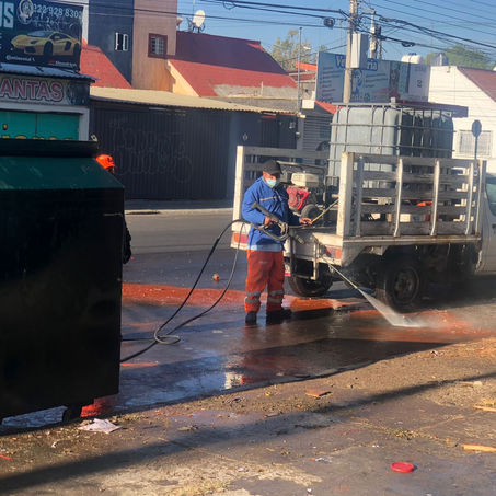 MEDIO AMBIENTE MUNICIPAL COORDINA BRIGADA DE LIMPIEZA Y MANTENIMIENTO EN LOMA BELLA