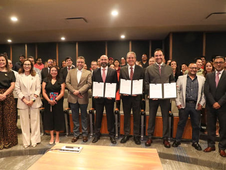 FIRMA PEPE CHEDRAUI CONVENIO CON ANADE PARA IMPULSAR LA FORMALIZACIÓN Y EL DESARROLLO ECONÓMICO LOCAL