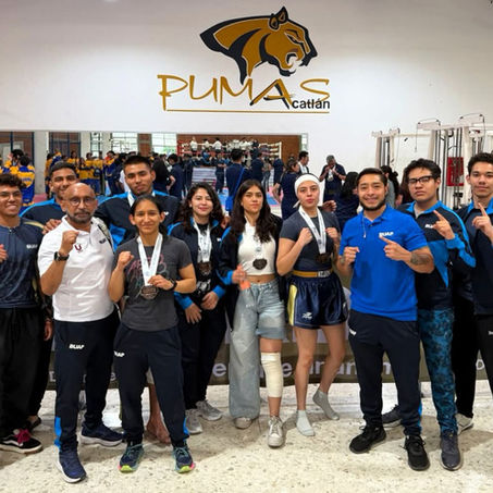 LOBOS BUAP ARRASA EN SU DEBUT DE KICKBOXING CON CINCO MEDALLAS EN EL NACIONAL UNIVERSITARIO