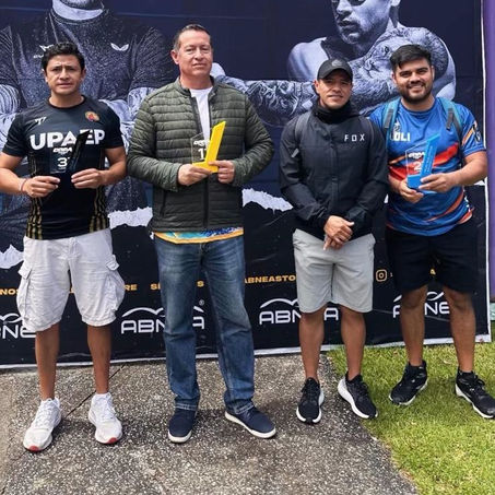 TITANES DEL CLUB ALPHA CONQUISTA LA COPA ABNEA 2025 DE NATACIÓN