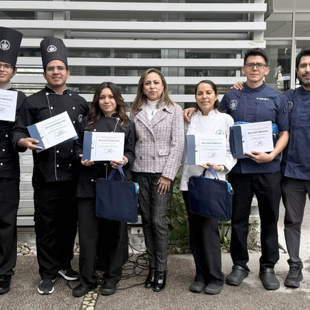 ES UNA SATISFACCIÓN FORMAR PARTE DE LA BUAP, UNA INSTITUCIÓN QUE NOS RESPALDA: ALUMNOS DE GASTRONOMÍA GANAN CONCURSO ¡A CHOPEAR!