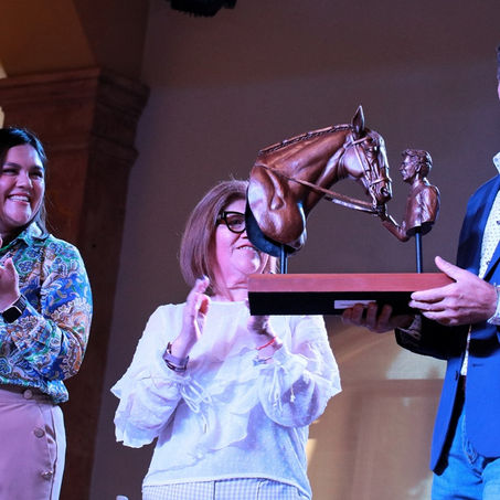 HUAMANTLA RINDIÓ UN EMOTIVO HOMENAJE A PABLO HERMOSO DE MENDOZA