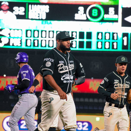 BRETO BLINDA TRIUNFO POBLANO