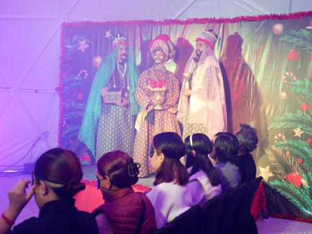 EL DOMO SENSORIAL "SINTAMOS LA NAVIDAD" RECIBE A LOS REYES MAGOS EN EL ZÓCALO