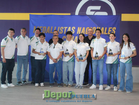 CLUB ALPHA RECONOCE A SUS MEDALLISTAS EN OLIMPIADA NACIONAL 2026.
