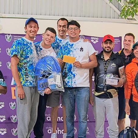 TITANES, CAMPEONES DE LA COPA ALPHA DE NATACIÓN PARA AFILIADOS.