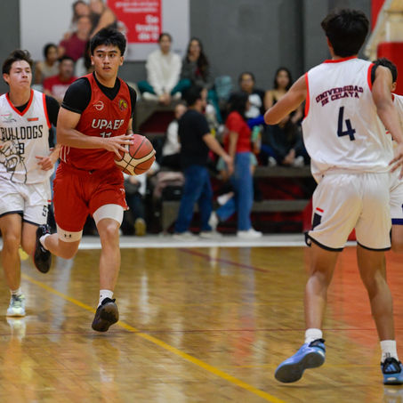 CONTUNDENTE DEBUT DE LAS ÁGUILAS JUVENILES