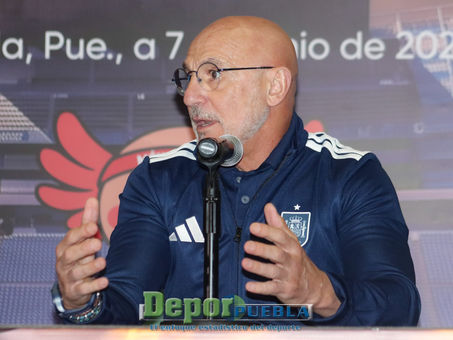 LUIS DE LA FUENTE Y SU ÚLTIMO ENSAYO ANTES DE DEBUTAR EN LA COPA DEL MUNDO.