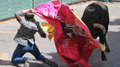 BRUNO ALOI SALE A HOMBROS TRAS CORTAR DOS OREJAS EN LA CORRIDA DE HUAMANTLA