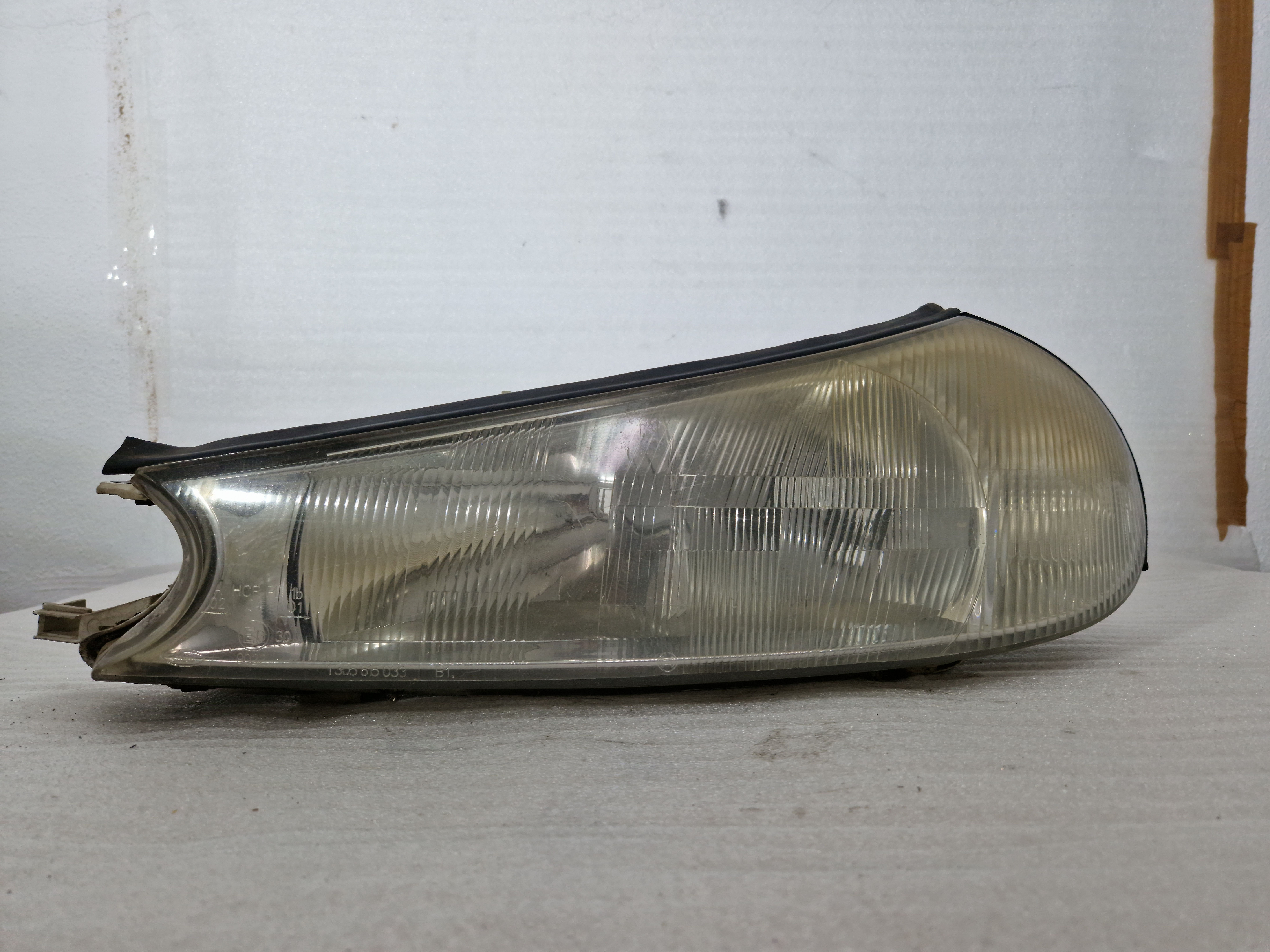 Faro Delantero Izquierdo Ford Mondeo 1.6 1995