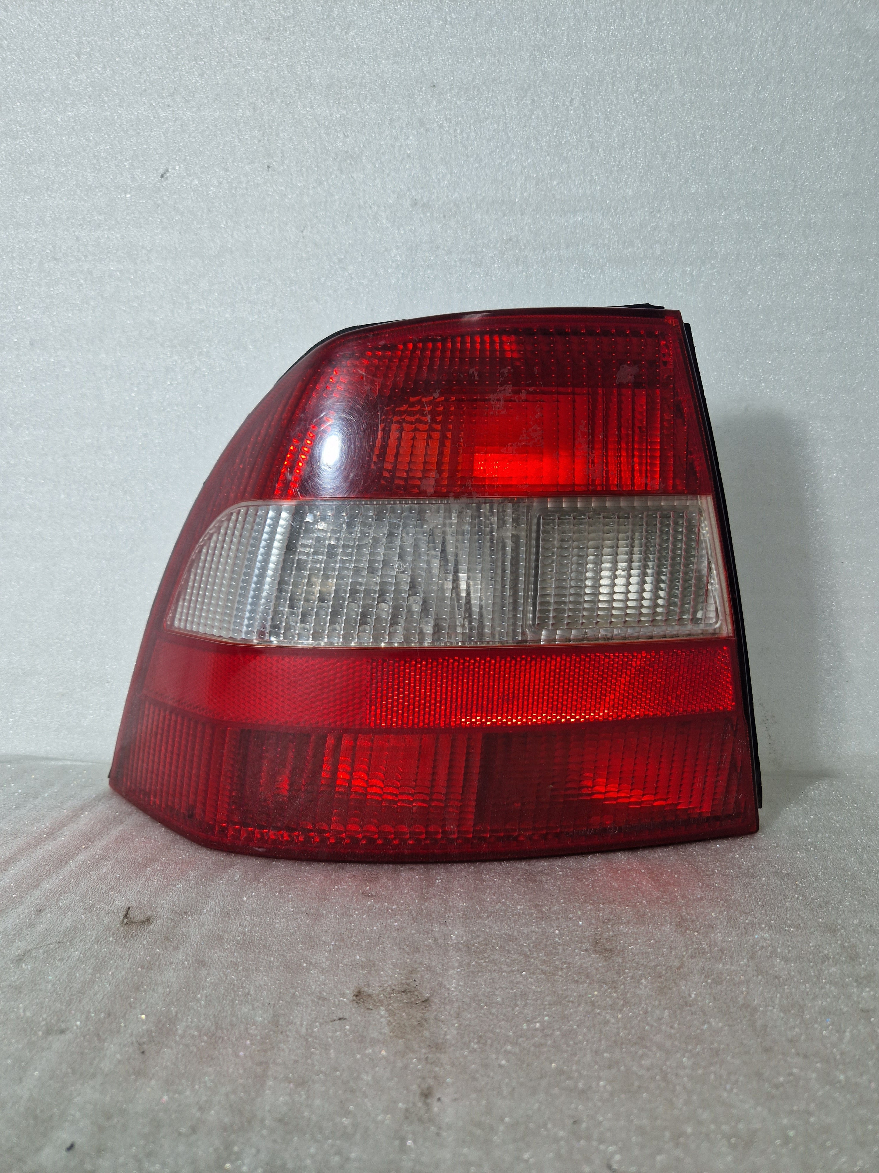 Piloto Trasero Izquierdo Opel Vectra B 1998