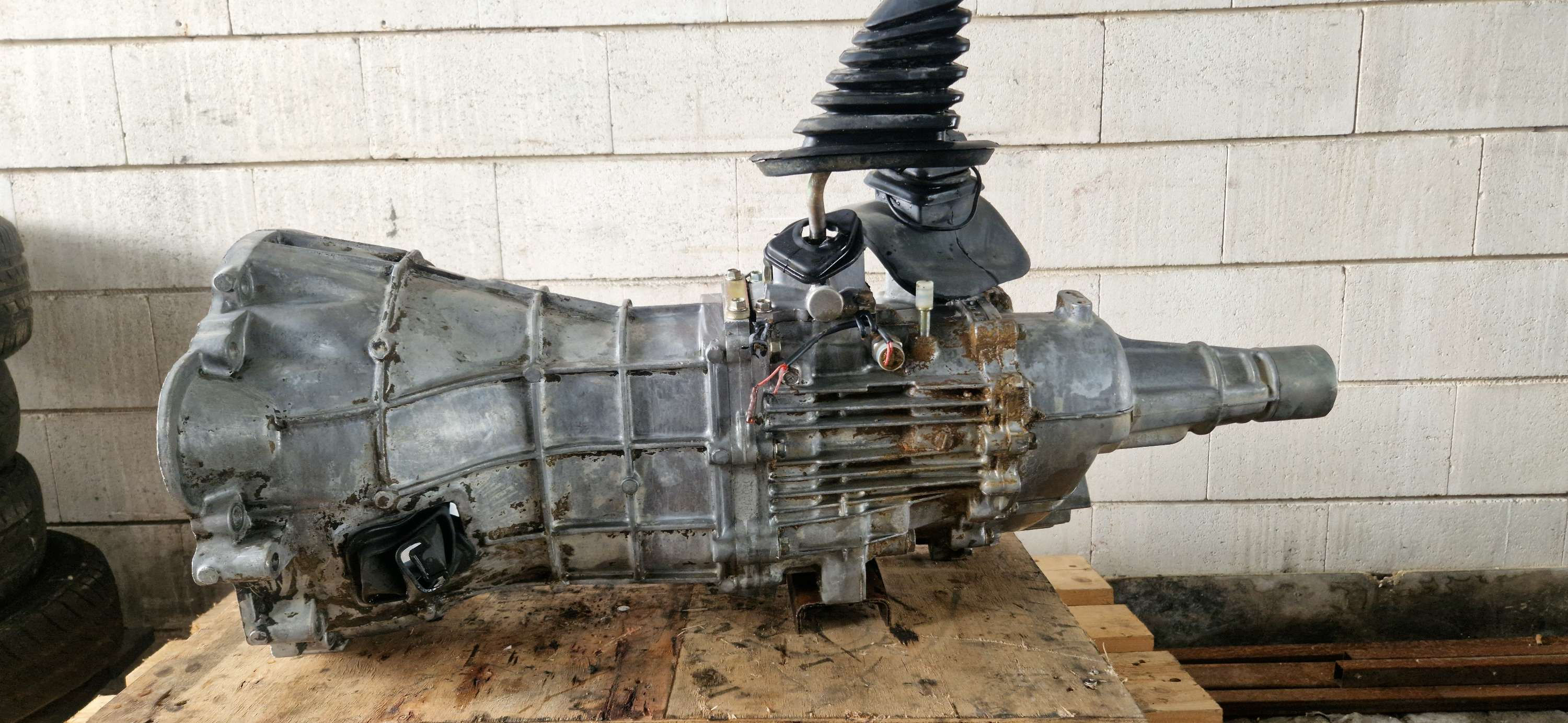 Caja Cambios Isuzu Trooper 2.8D 1991