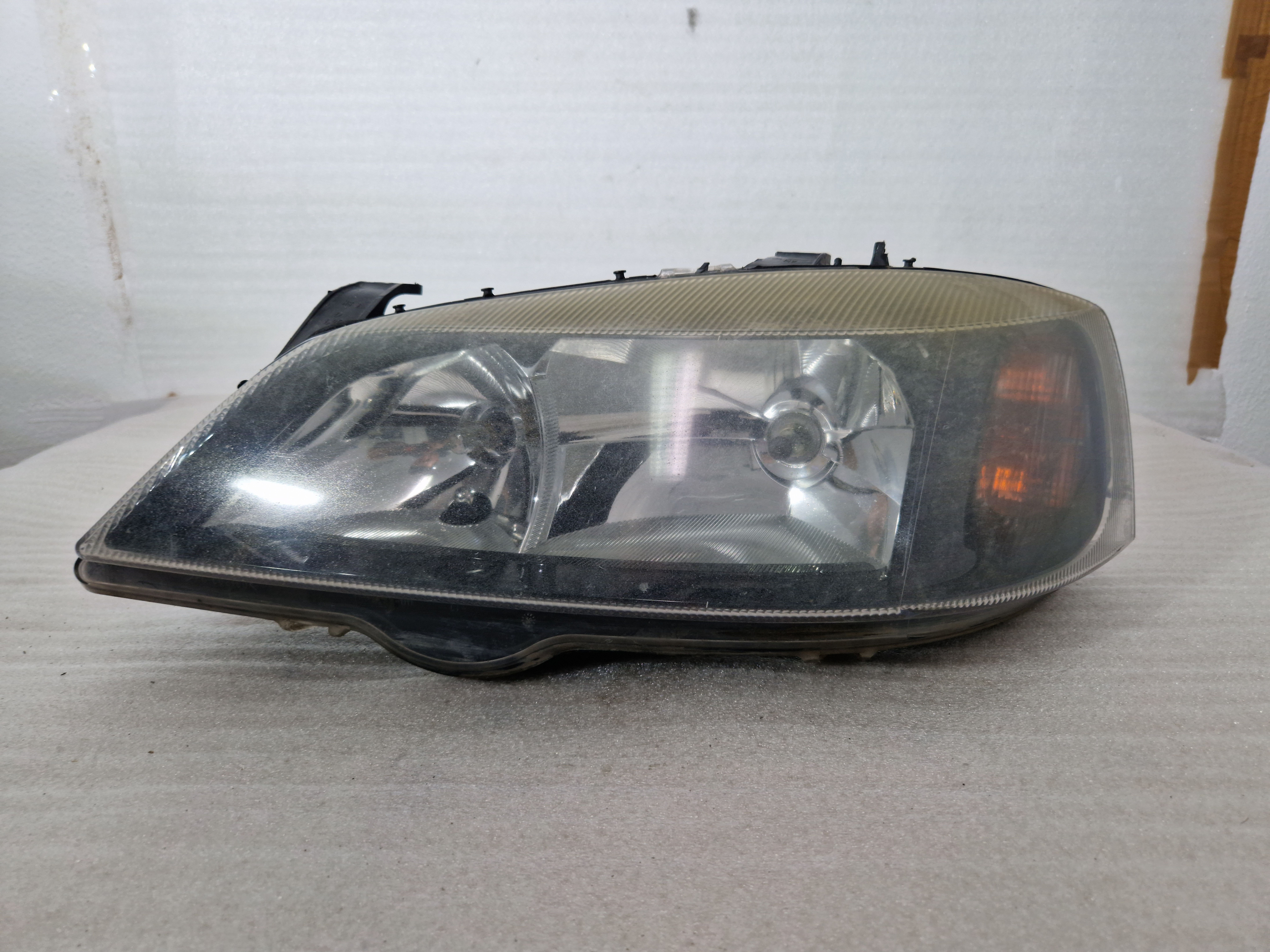 Faro Delantero Izquierdo Opel Astra G 2.0DTI 1999